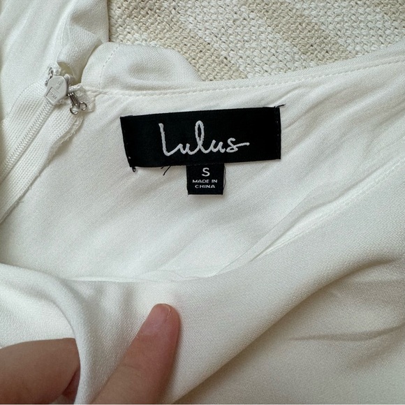 LuLu’s Doozy White Ruffled Wide Leg Off The Shoulder Jumpsuit size small - Picture 6 of 12